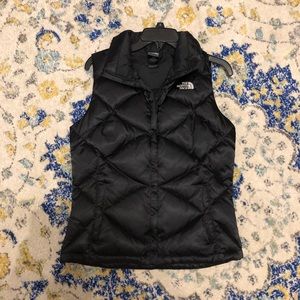 NWOT The North Face Women’s 550 Vest in Black